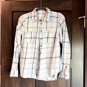 Product is made out of 100% cotton.